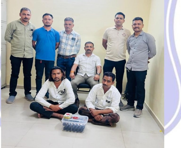 વટવા વિસ્તારમાં ગેરકાયદેસર કફ સિરપ વેચાણનો ભંડાફોડ બે આરોપી ઝડપાયા