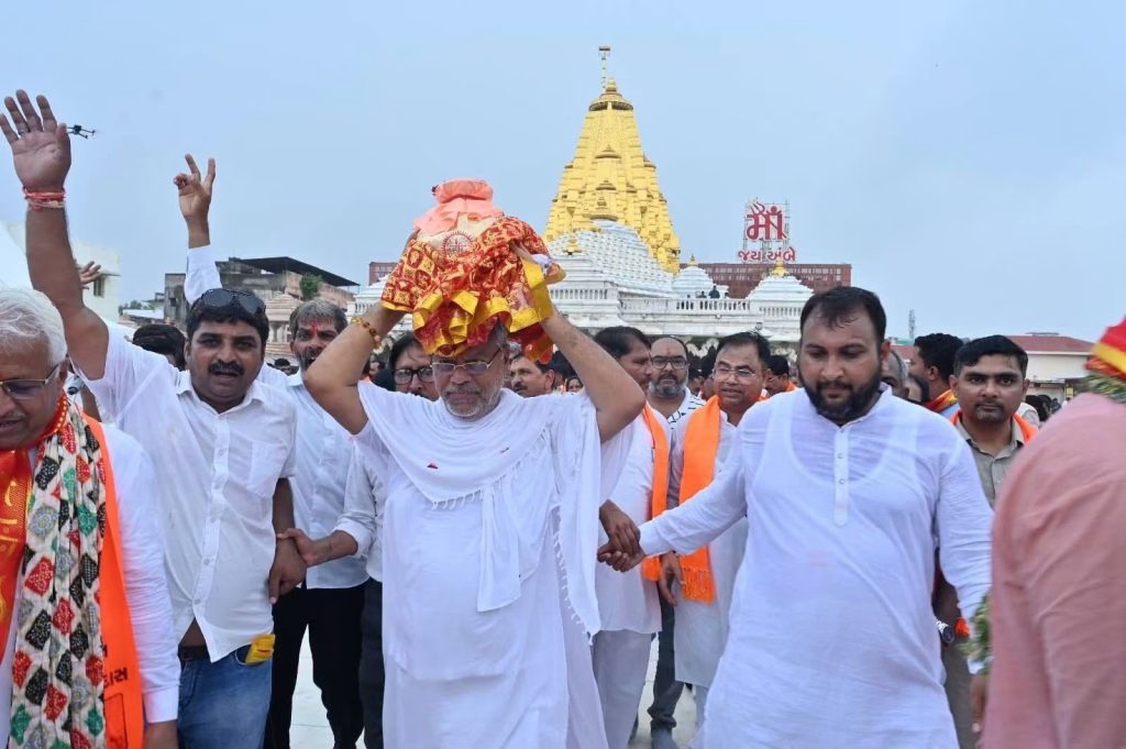 અંબાજીથી શ્રી ગુરુ રવિદાસજીની 650મી જન્મજયંતી વર્ષ નિમિત્તે ભાજપાની ભવ્ય કળશ યાત્રાનો પ્રારંભ