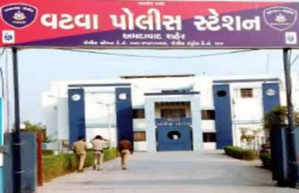 વટવા પોલીસની મોટી કાર્યવાહી: મિલકત સંબંધી ગુનાઓમાં સંડોવાયેલા આરોપી અબ્દુલસમદ ઉર્ફે બાબા શેખની પાસા હેઠળ અટકાયત